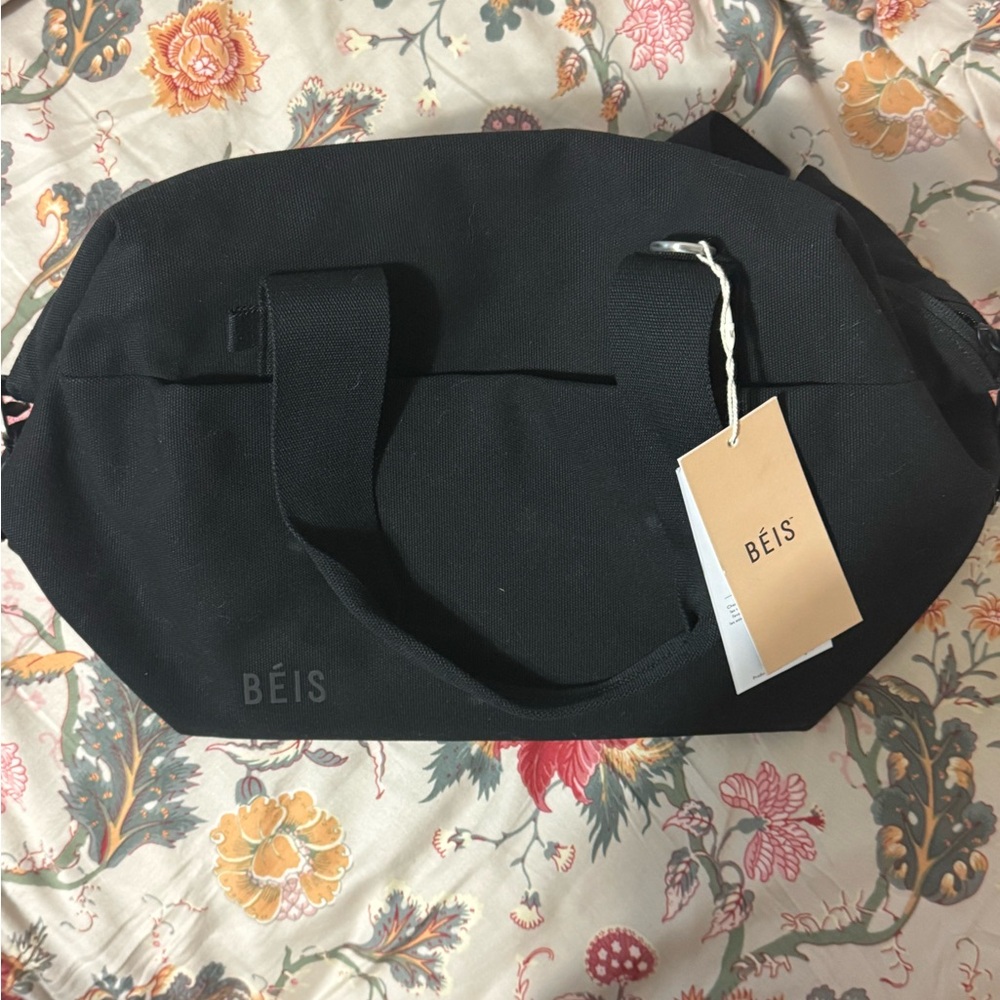 The Collapsible Lunch Box 
in Black